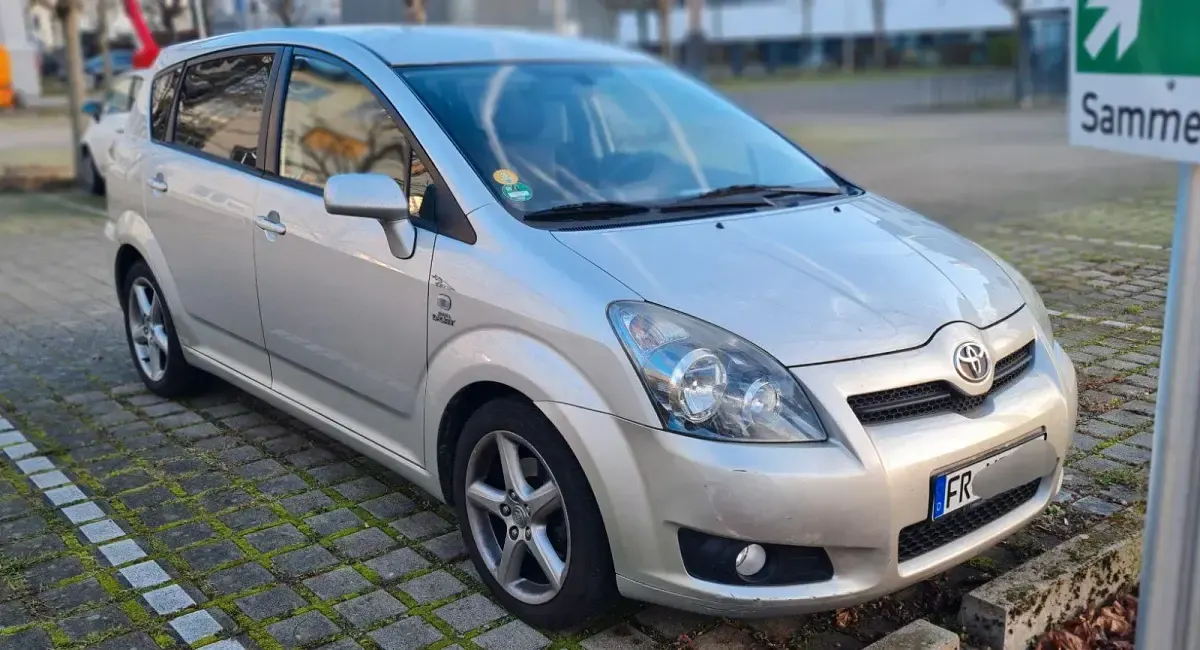 Gebraucht Toyota Corolla Verso Sol 177 PS (130 kW) 2008 Silber Van / Kleinbus