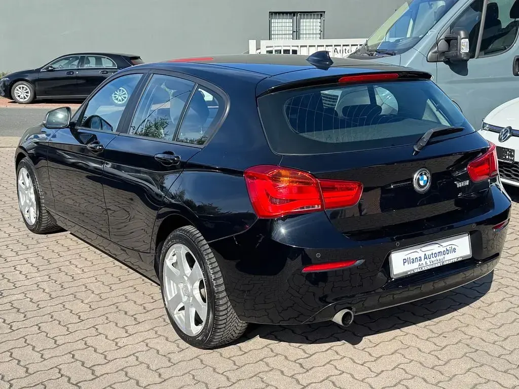 Gebraucht BMW 118 Sport Line 136 PS (100 kW) 2017 Schwarz Kleinwagen