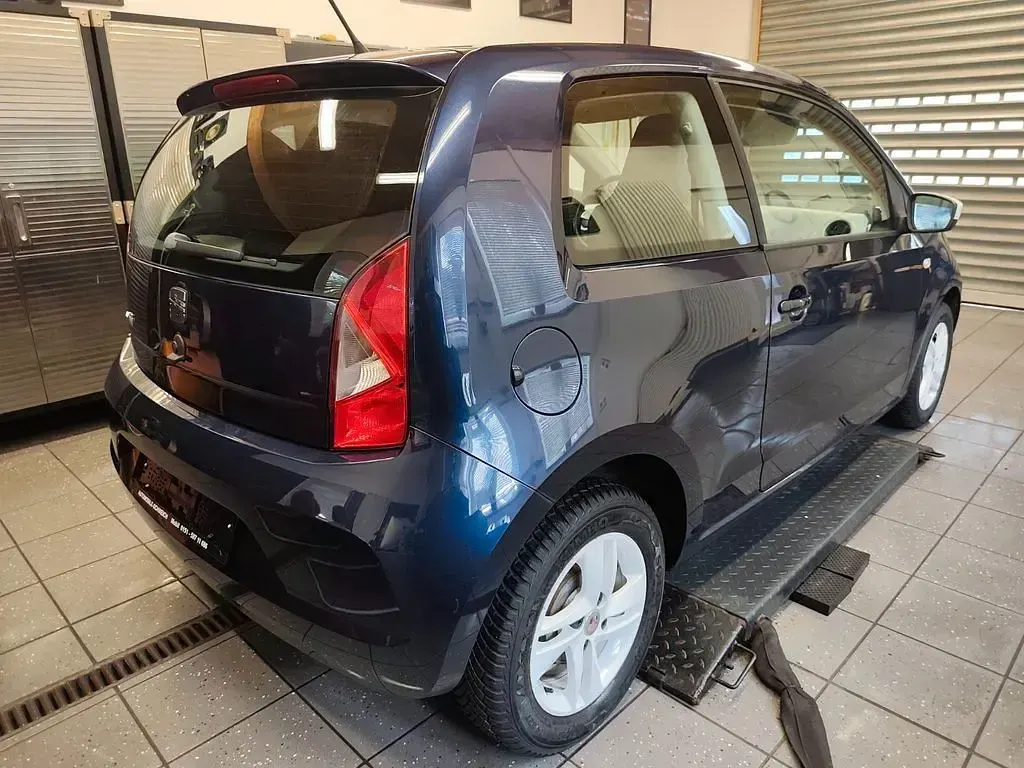 Gebraucht Seat Mii 75 PS (55 kW) 2013 Blau Kleinwagen