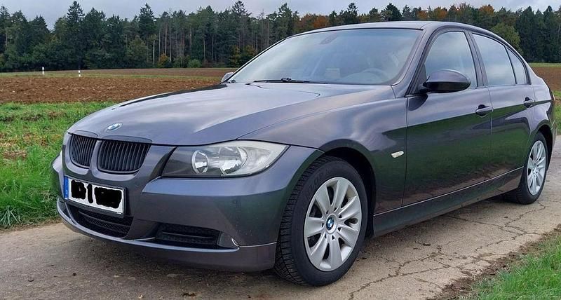 Grau Gebraucht 2008 BMW 320 Limousine | 2.600 € (Superpreis) - Bild 1/4