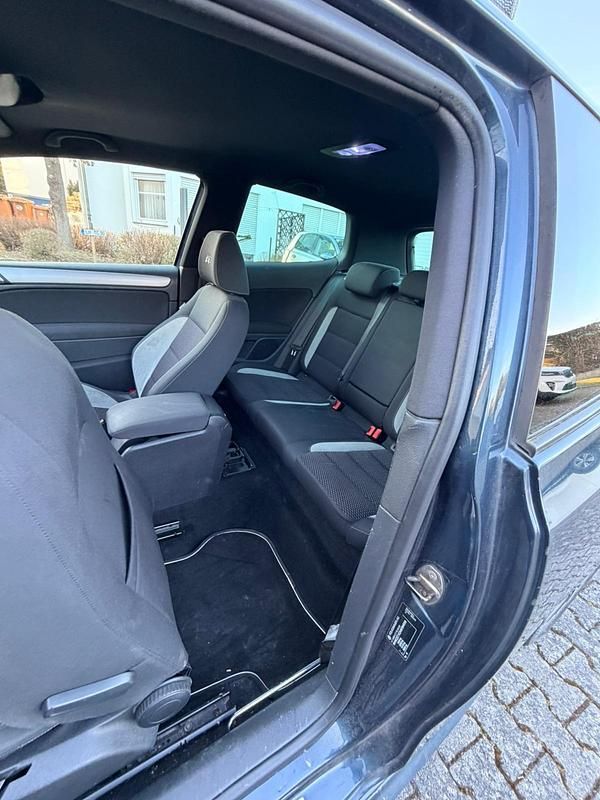 Gebraucht VW Golf R-line 160 PS (117 kW) 2010 Blau Coupé