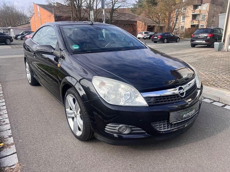 Gebraucht Opel Astra Cabriolet 140 PS (102 kW) 2009 Schwarz Cabrio