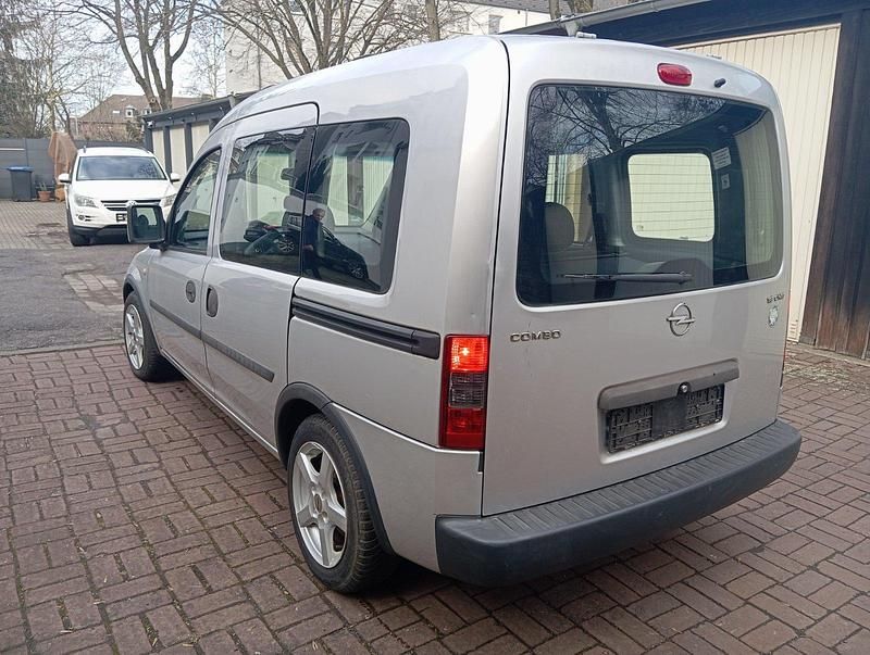 Gebraucht Opel Combo 97 PS (71 kW) 2006 Grau Van / Kleinbus