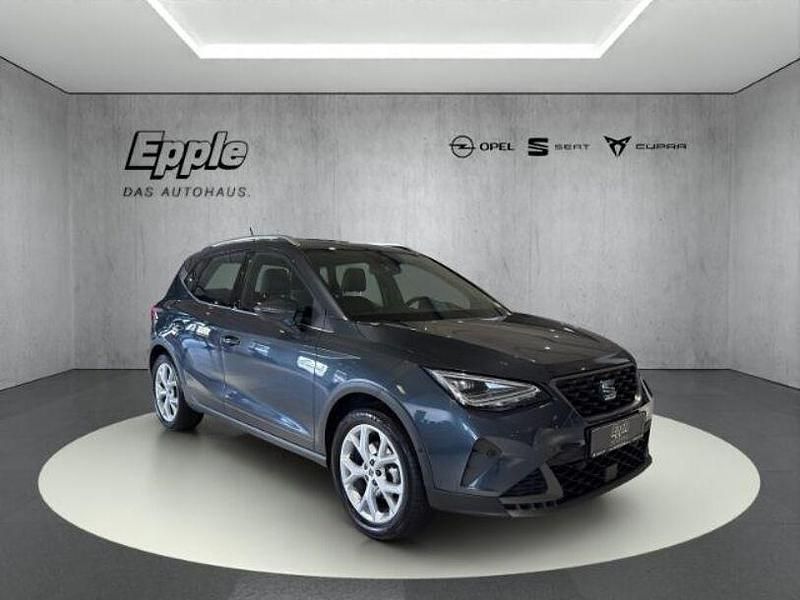 Grau Gebraucht 2022 Seat Arona FR SUV | 20.790 € (Fairer Preis) - Bild 1/4