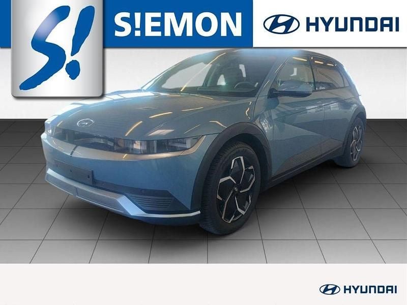 Blau Gebraucht 2024 Hyundai Ioniq 6 Techniq Limousine | 32.930 € (Superpreis) - Bild 1/4