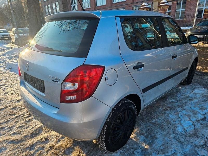 Gebraucht Skoda Fabia Classic 60 PS (44 kW) 2007 Silber Limousine