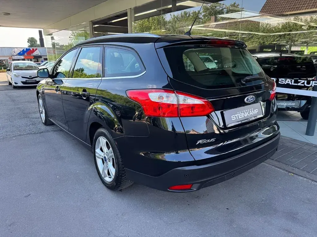 Gebraucht Ford Focus Champions Edition 125 PS (91 kW) 2012 Schwarz Limousine