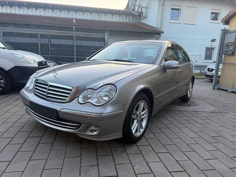Gebraucht Mercedes C220 Elegance 150 PS (110 kW) 2004 Limousine