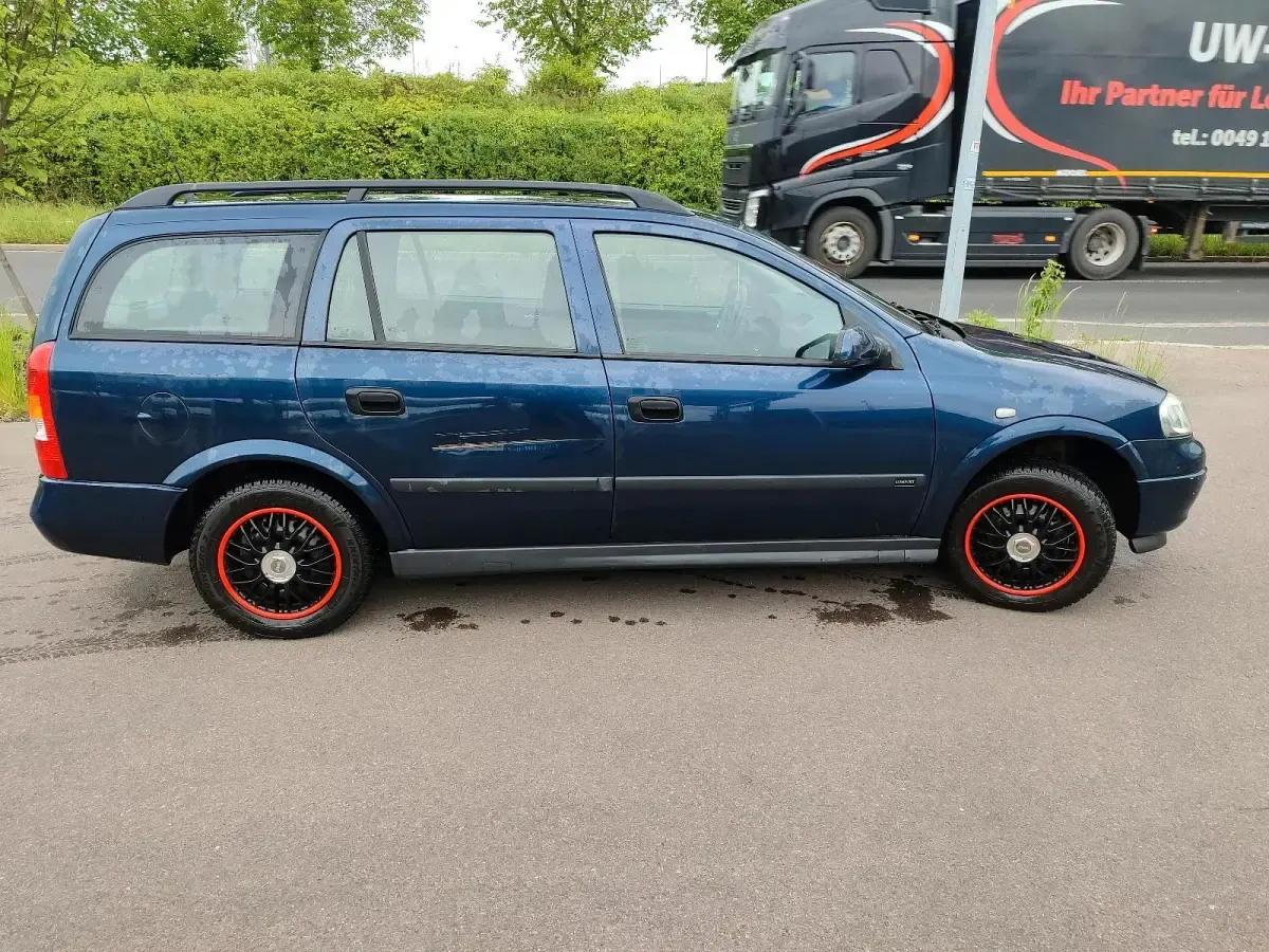 Gebraucht Opel Astra 101 PS (74 kW) 2002 Blau Limousine