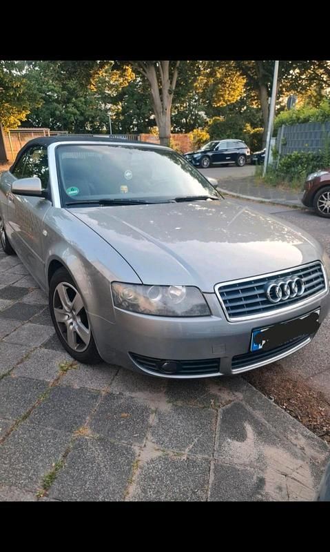 Grau Gebraucht 2005 Audi A4 Cabriolet Cabrio | 5.500 € (Guter Preis) - Bild 1/4