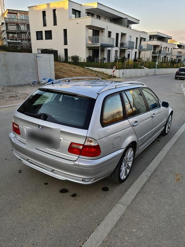 Gebraucht BMW 320 150 PS (110 kW) 2005 Silber Kombi