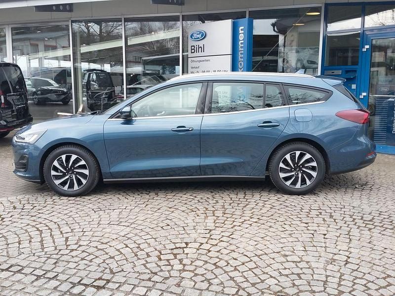 Gebraucht Ford Focus Titanium 116 PS (85 kW) 2025 Blau Limousine