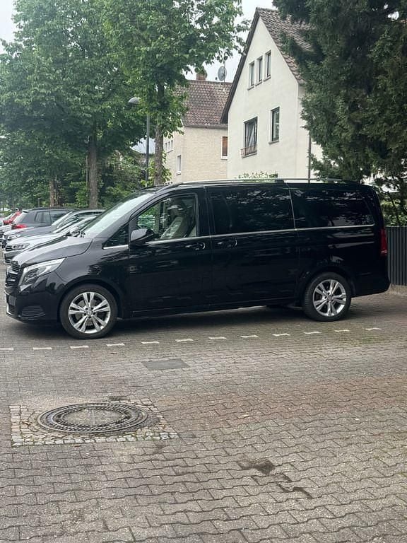 Gebraucht Mercedes V250 Edition 204 PS (150 kW) 2017 Schwarz Van / Kleinbus