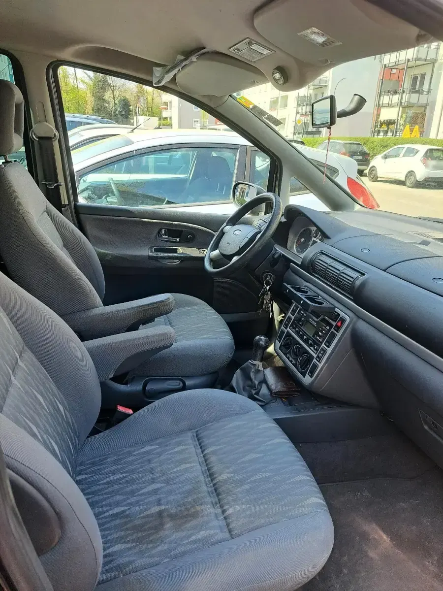 Gebraucht Ford Galaxy 116 PS (85 kW) 2002 Schwarz Van / Kleinbus