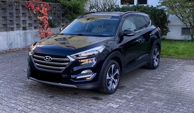 Schwarz Gebraucht 2016 Hyundai Tucson Premium SUV | 17.500 € (Fairer Preis) - Bild 1/4