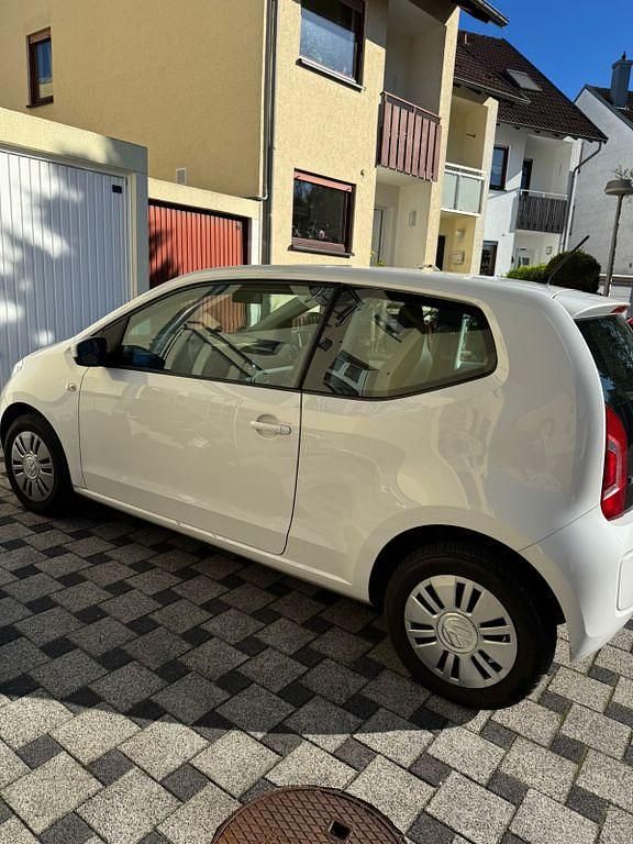 Gebraucht VW up! high up! 68 PS (50 kW) 2014 Weiß Kleinwagen