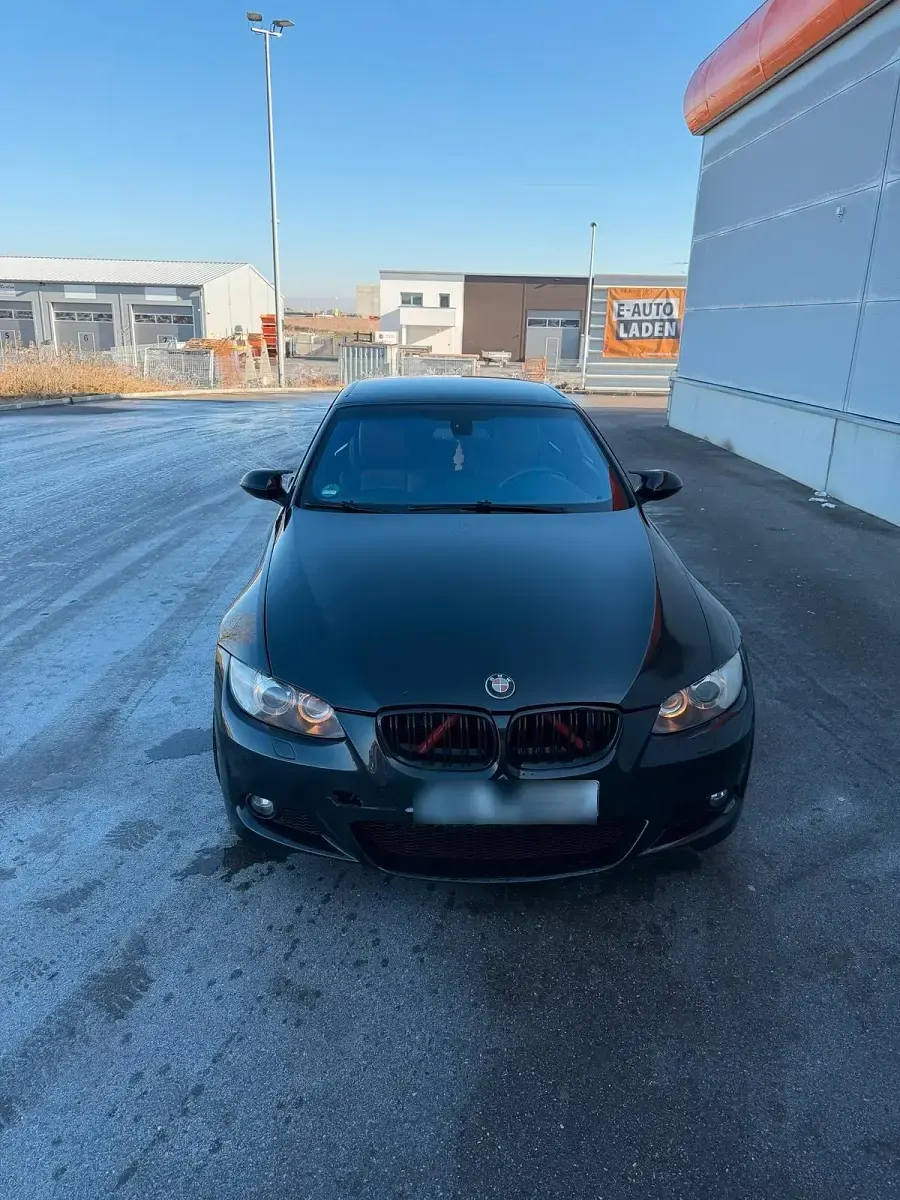 Gebraucht BMW 335 Cabriolet 306 PS (225 kW) 2007 Schwarz Cabrio