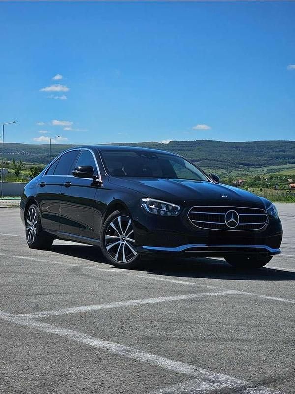 Gebraucht 2021 Mercedes E300 Exclusive Limousine | 39.600 € - Bild 1/4