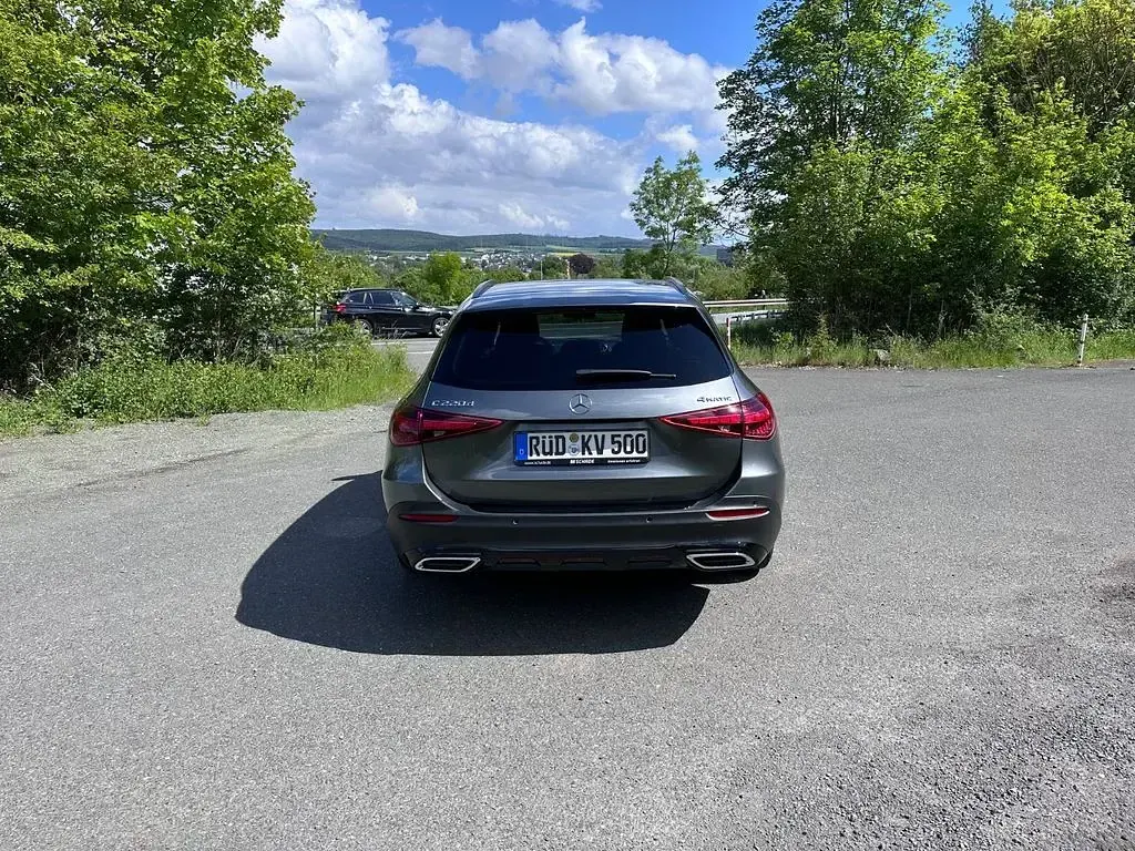 Gebraucht Mercedes C220 200 PS (147 kW) 2022 Grau Limousine
