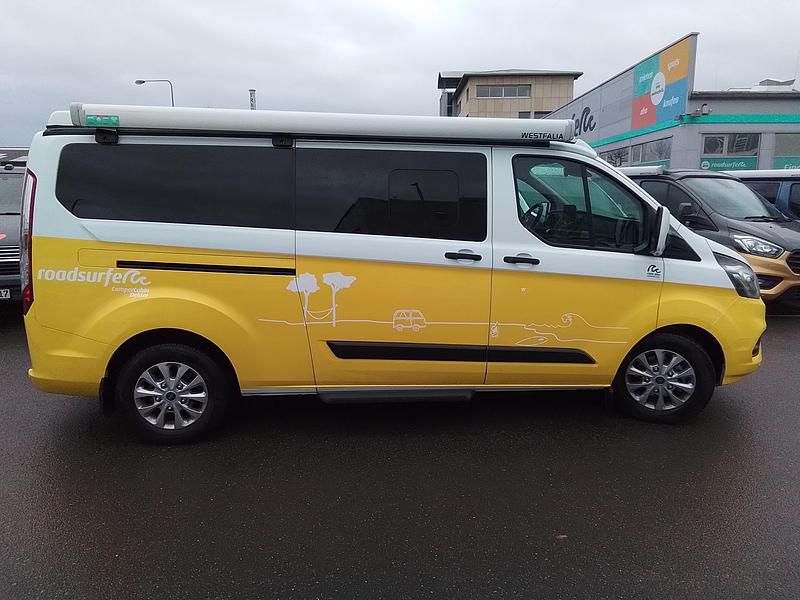 Gebraucht Ford Transit Custom Nugget 150 PS (110 kW) 2022 Weiß Van / Kleinbus