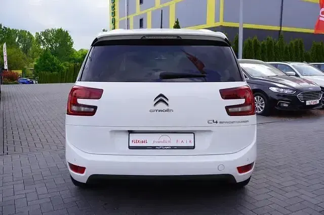 Used Citroën C4 2020 White Minivan