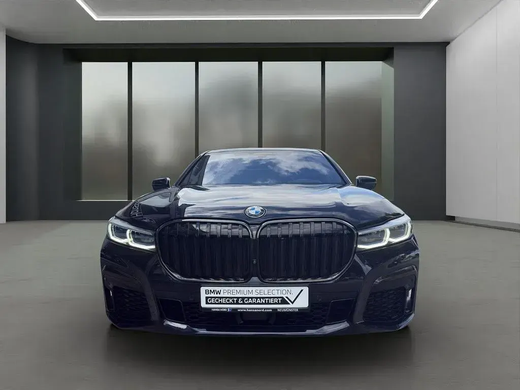 Gebraucht BMW 740 M Sport 340 PS (250 kW) 2022 Schwarz Limousine