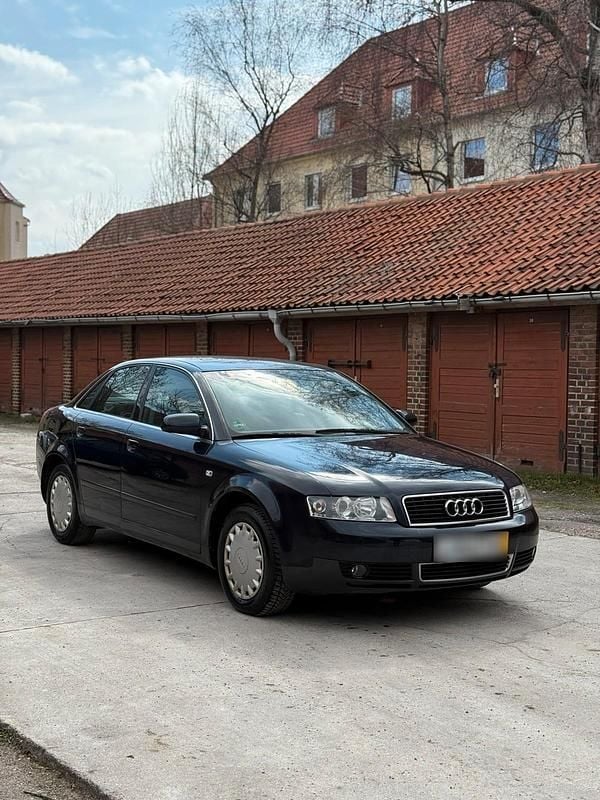 Gebraucht Audi A4 102 PS (75 kW) 2002 Blau Limousine