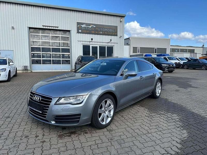 Grau Gebraucht 2012 Audi A7 Sportback Kleinwagen | 17.900 € (Fairer Preis) - Bild 1/4