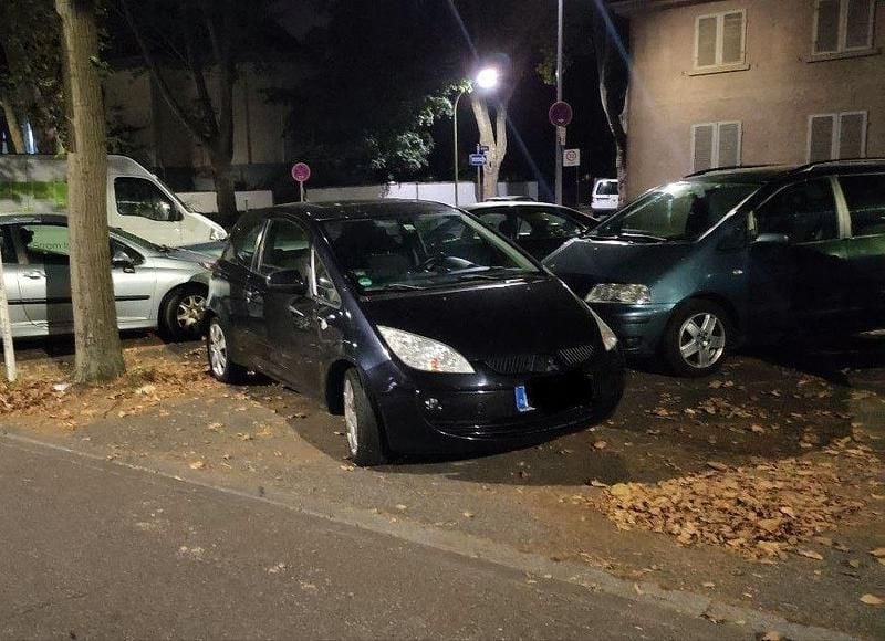 Schwarz Gebraucht 2008 Mitsubishi Colt Limousine | 750 € (Superpreis) - Bild 1/4