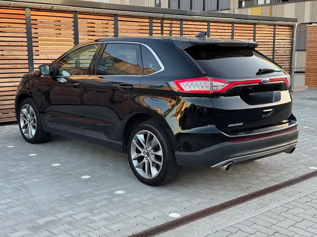 Gebraucht Ford Edge Titanium 209 PS (153 kW) 2016 Schwarz SUV