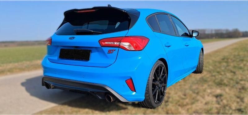 Gebraucht Ford Focus ST 280 PS (205 kW) 2022 Blau Limousine