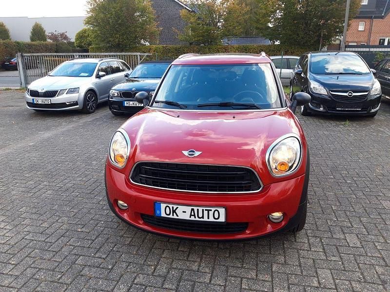 Rot Gebraucht 2016 Mini One Countryman SUV | 9.380 € (Fairer Preis) - Bild 1/4