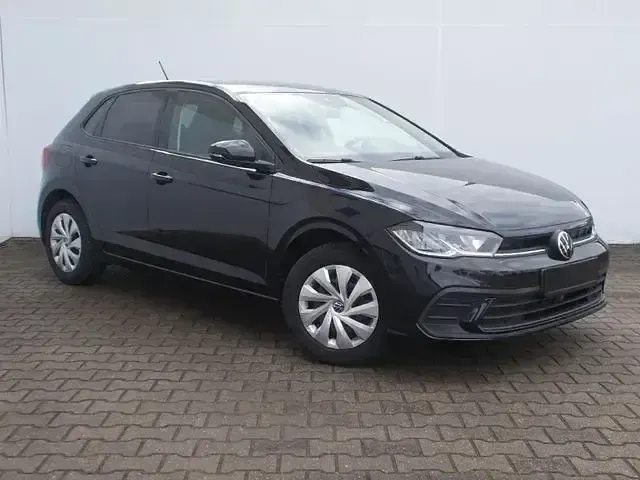 Gebraucht VW Polo Comfortline 95 PS (69 kW) 2022 Schwarz Kleinwagen