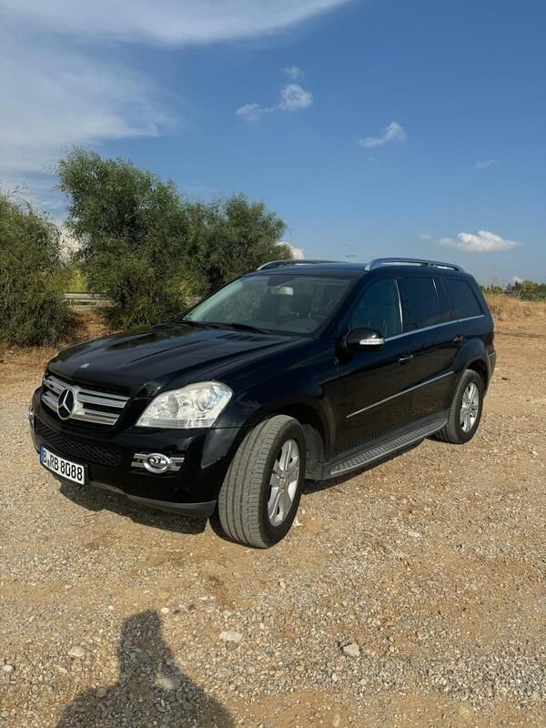 Schwarz Gebraucht 2008 Mercedes GL320 SUV | 10.800 € (Fairer Preis) - Bild 1/4