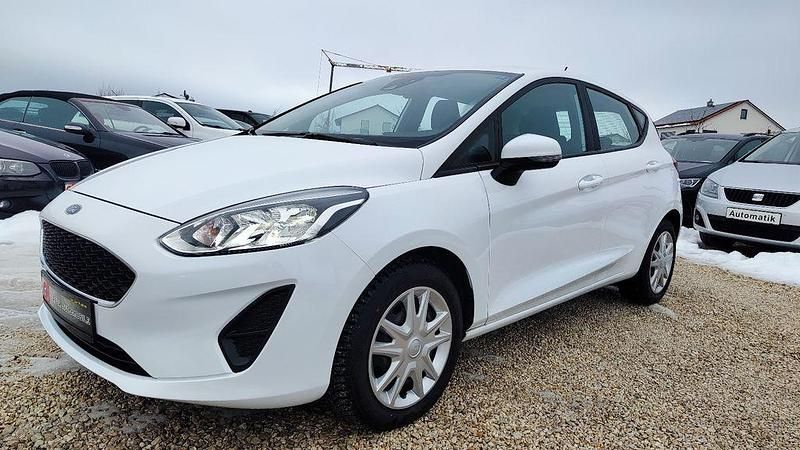 Gebraucht Ford Fiesta Trend 75 PS (55 kW) 2020 Weiß Kleinwagen