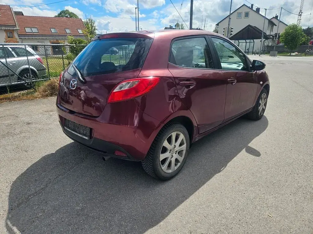 Brugt Mazda 2 Active 84 HK (61 kW) 2011 Rød Hatchback