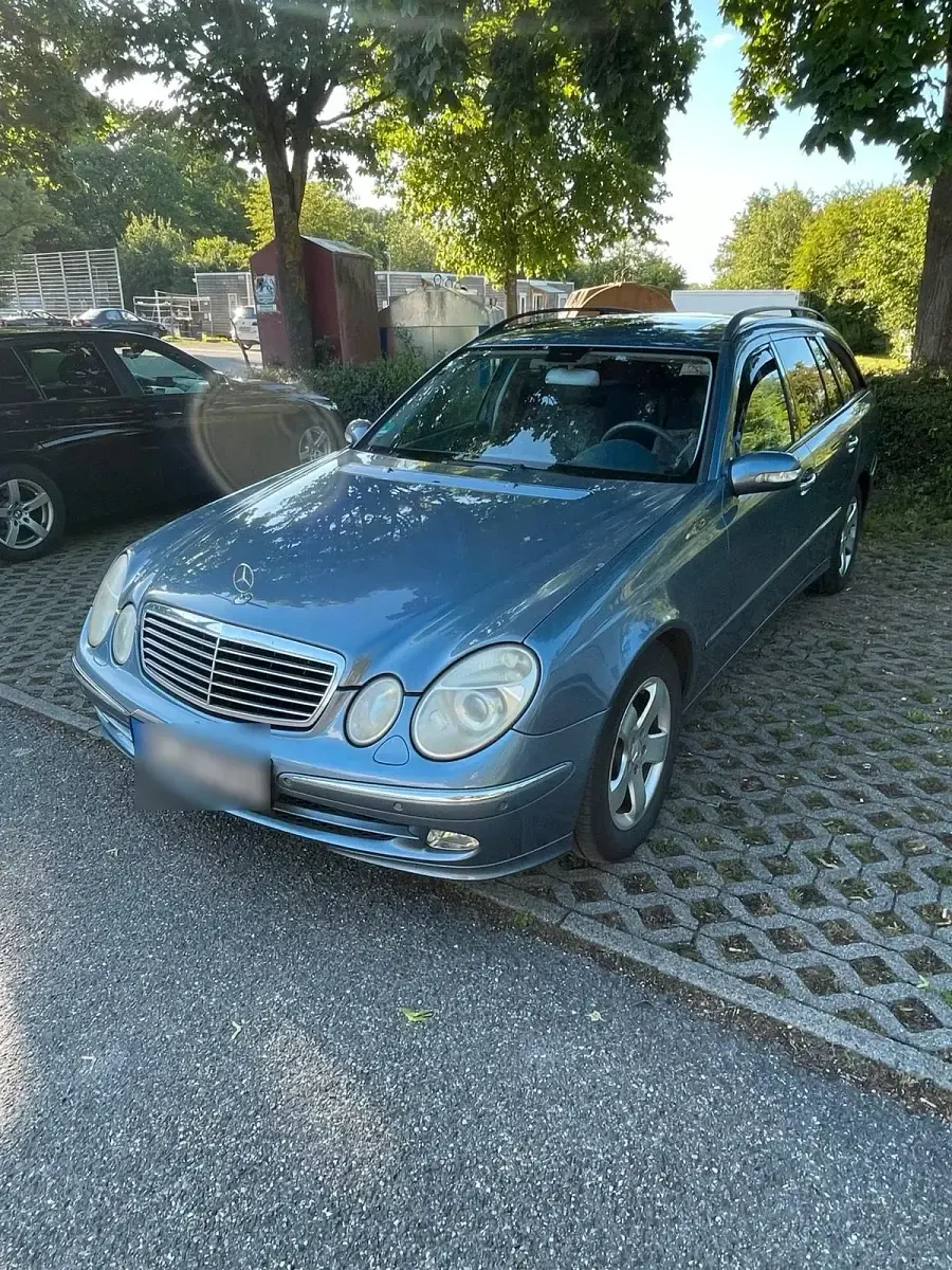 Gebraucht Mercedes E320 224 PS (164 kW) 2004 Blau Kombi
