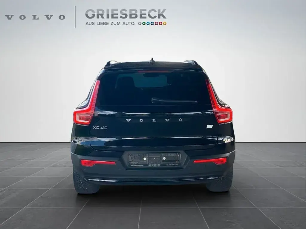 Gebraucht Volvo XC40 Plus 169 kW (231 PS) 2023 Schwarz SUV