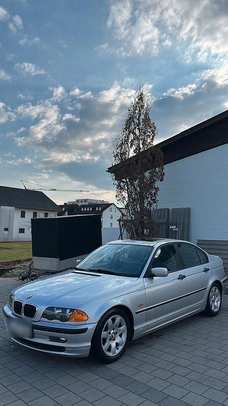 Gebraucht BMW 316 105 PS (77 kW) 1999 Silber Limousine