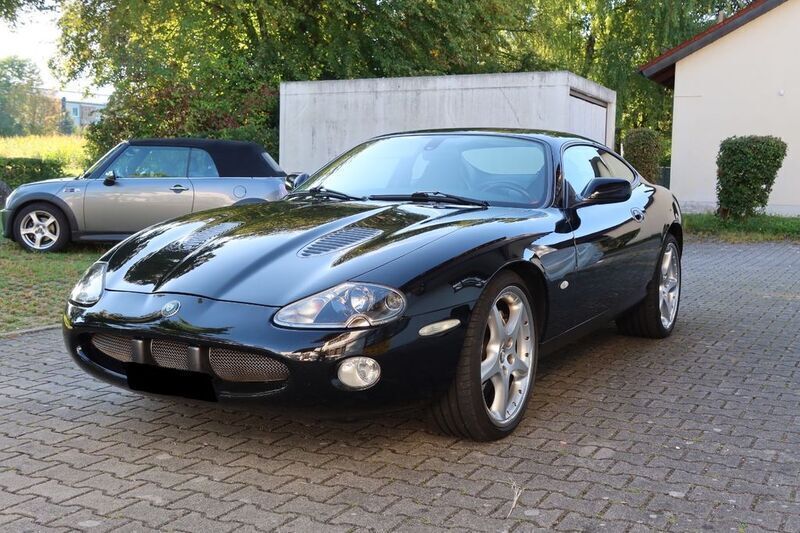 Schwarz Gebraucht 2003 Jaguar XKR S Coupé | 22.490 € (Etwas zu teuer) - Bild 1/4