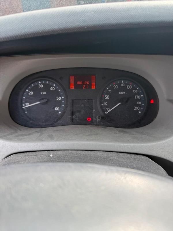 Second-hand Renault Trafic 95 CP (69 kW) 2017 Alb Monovolum