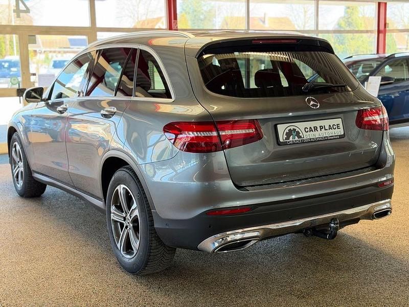 Gebraucht Mercedes GLC220 170 PS (125 kW) 2017 Grau SUV