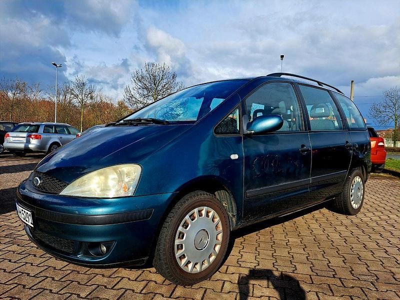 Gebraucht Ford Galaxy 140 PS (102 kW) 2003 Grün Van / Kleinbus