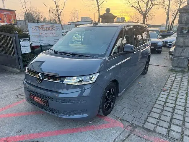 Second-hand VW Multivan 150 CP (110 kW) 2024 Monovolum