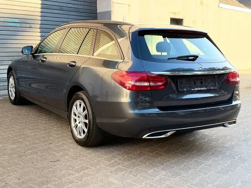 Gebraucht Mercedes C200 136 PS (100 kW) 2015 Grau Kombi
