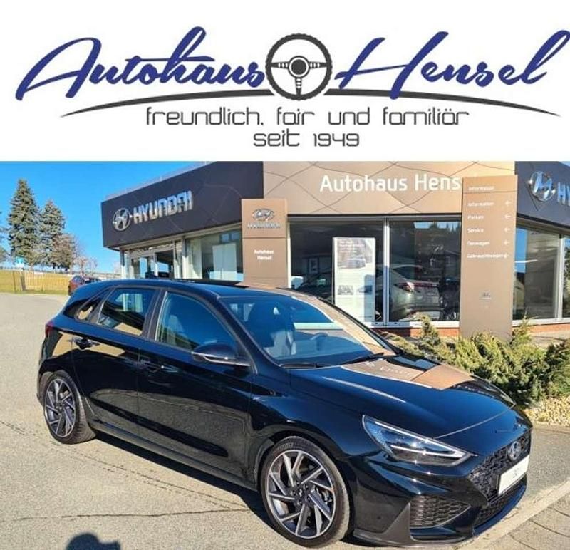 Abyss black / mic Gebraucht 2023 Hyundai i30 N Line Kleinwagen | 19.900 € (Fairer Preis) - Bild 1/4