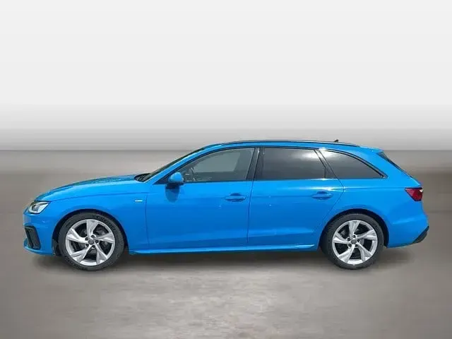 Gebraucht Audi A4 Ambiente 190 PS (139 kW) 2021 Turboblau Kombi