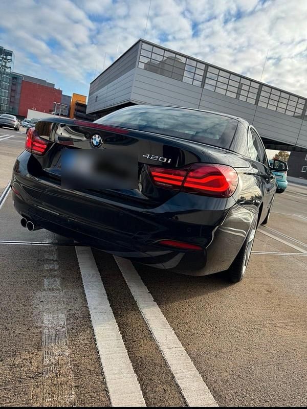 Second-hand BMW 420 184 CP (135 kW) 2019 Negru Cabrio
