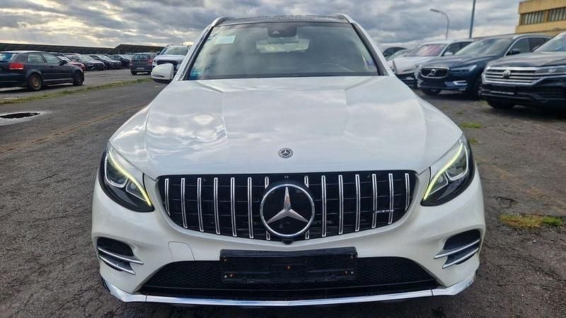 Gebraucht Mercedes GLC300 AMG 245 PS (180 kW) 2019 Weiß SUV