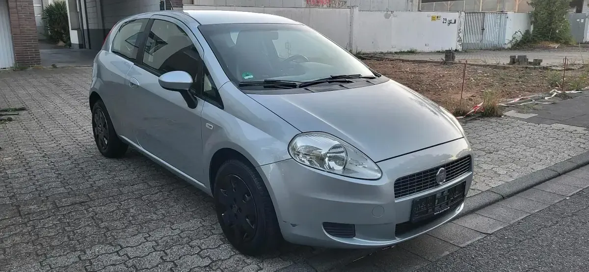 Gebraucht Fiat Punto 77 PS (56 kW) 2008 Silber Kleinwagen